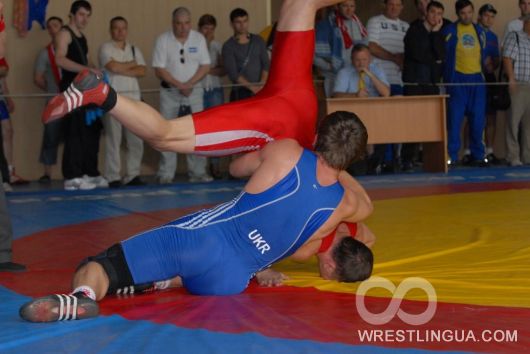 Фоторепортаж с прошедшего Чемпионата Украины по греко-римской борьбе в Мариуполе