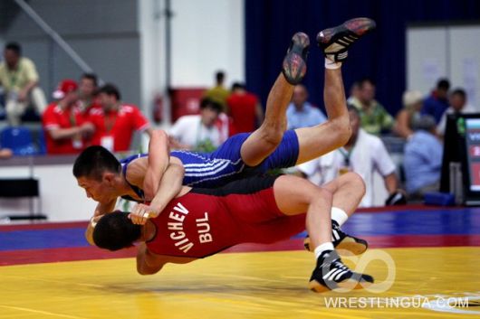 Фоторепортаж с юниорского чемпионата мира по греко-римской борьбе