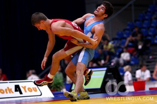 Фоторепортаж с юниорского чемпионата мира по греко-римской борьбе