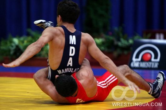 Фоторепортаж с юниорского чемпионата мира по греко-римской борьбе