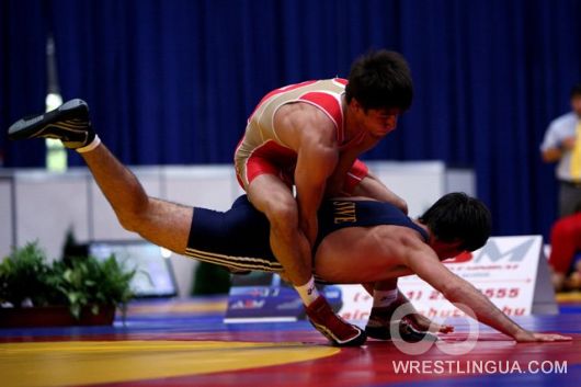 Фоторепортаж с юниорского чемпионата мира по греко-римской борьбе