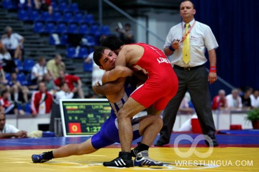 Фоторепортаж с юниорского чемпионата мира по греко-римской борьбе