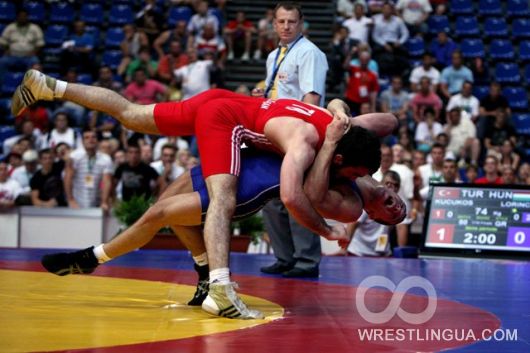 Фоторепортаж с юниорского чемпионата мира по греко-римской борьбе