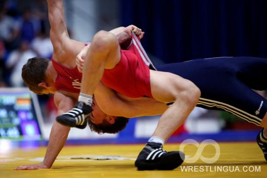 Фоторепортаж с юниорского чемпионата мира по греко-римской борьбе