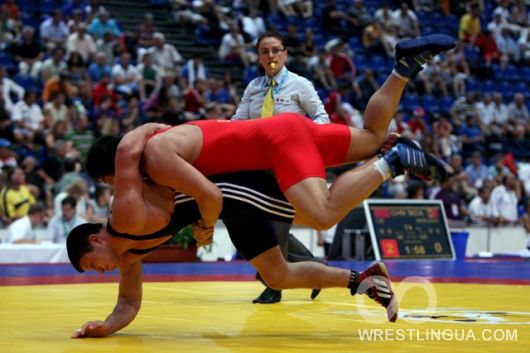 Фоторепортаж с юниорского чемпионата мира по греко-римской борьбе