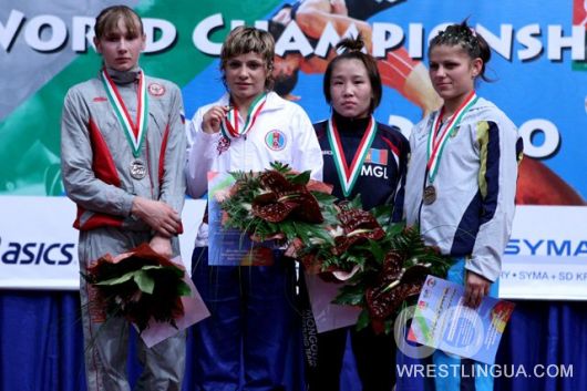 Фоторепортаж с чемпионата мира по спортивной борьбе среди юниорок