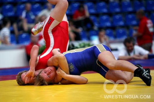 Фоторепортаж с чемпионата мира по спортивной борьбе среди юниорок