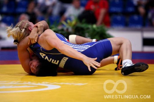 Фоторепортаж с чемпионата мира по спортивной борьбе среди юниорок