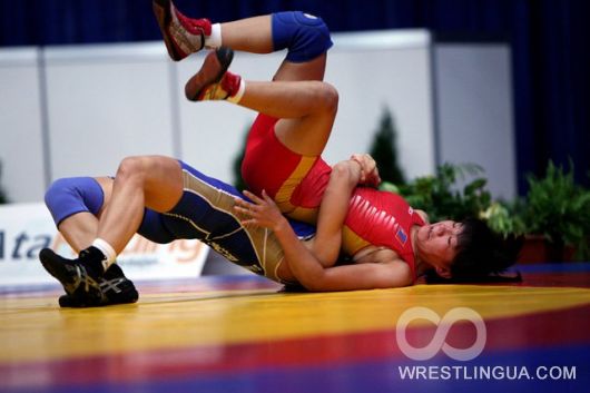 Фоторепортаж с чемпионата мира по спортивной борьбе среди юниорок