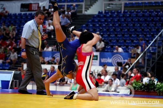 Фоторепортаж с чемпионата мира по спортивной борьбе среди юниорок