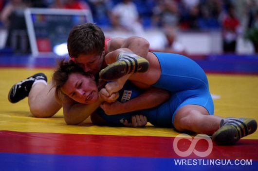 Фоторепортаж с чемпионата мира по спортивной борьбе среди юниорок