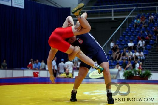 Фоторепортаж с чемпионата мира по спортивной борьбе среди юниорок