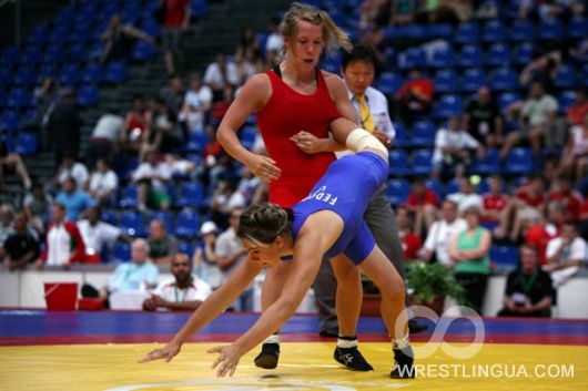 Фоторепортаж с чемпионата мира по спортивной борьбе среди юниорок