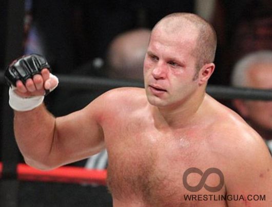 Емельяненко решил подписать новый контракт с Strikeforce