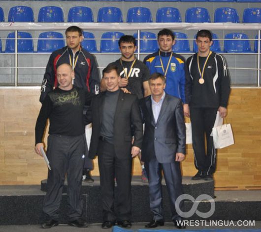 Чемпионат Украины по вольной борьбе. Мужчины.  День первый