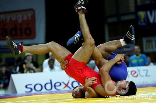 Видео отчет с чемпионата мира по вольной борьбе среди кадетов, день второй. Сомбатхей 2011 год.