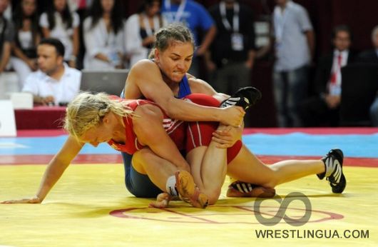 Первые награды украинских спортсменок на Чемпионате мира по борьбе