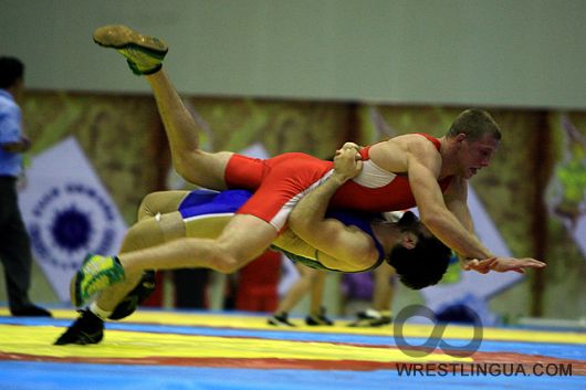 Аркадий Блюмин серебряный призер молодежного Чемпионата мира по борьбе.